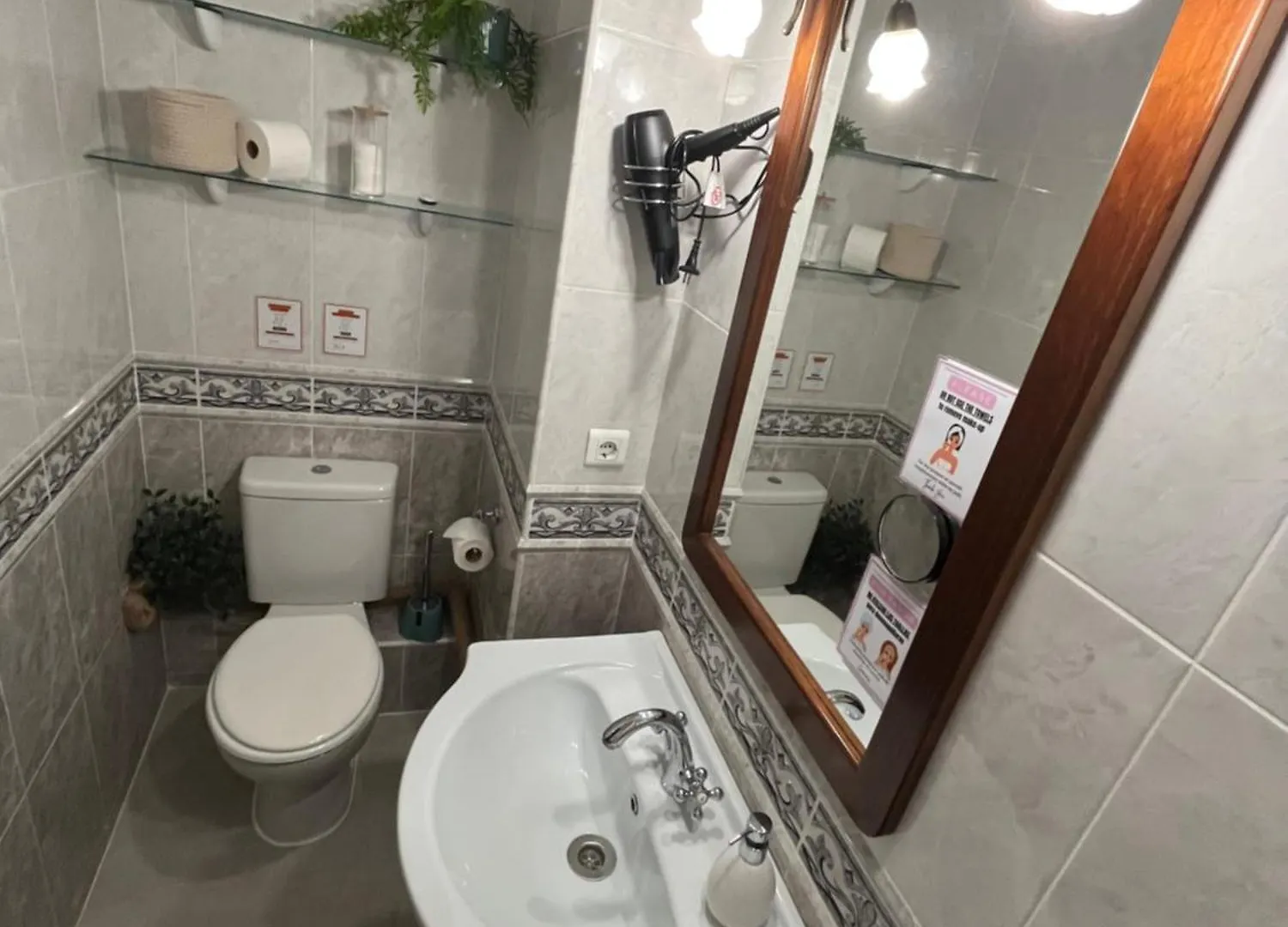 Coastal Feeling, Sea Views & Pools Apt Hercules Benalmadena 0*,  Spain